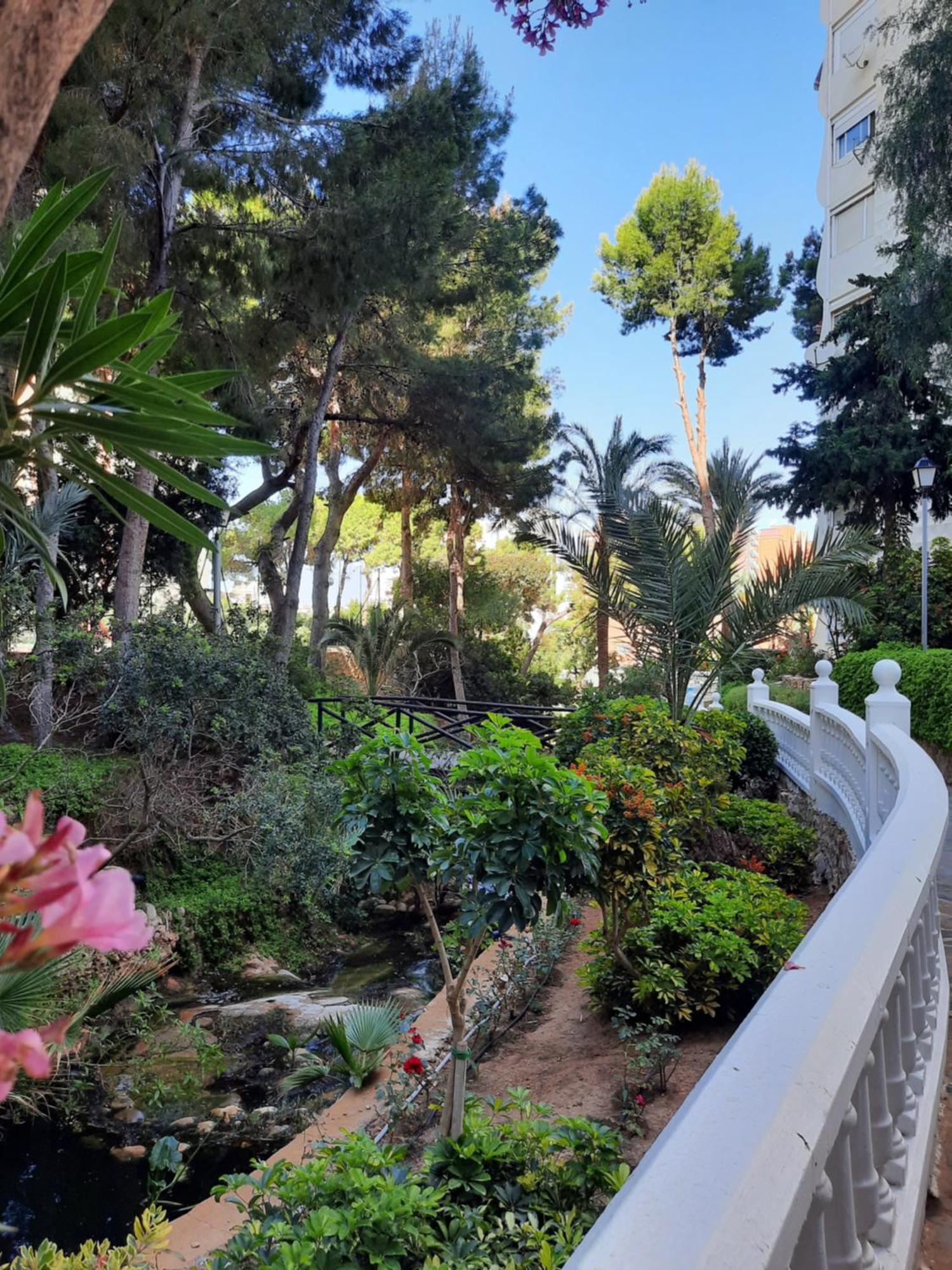 Playmon Holiday Apartment Benidorm Esterno foto