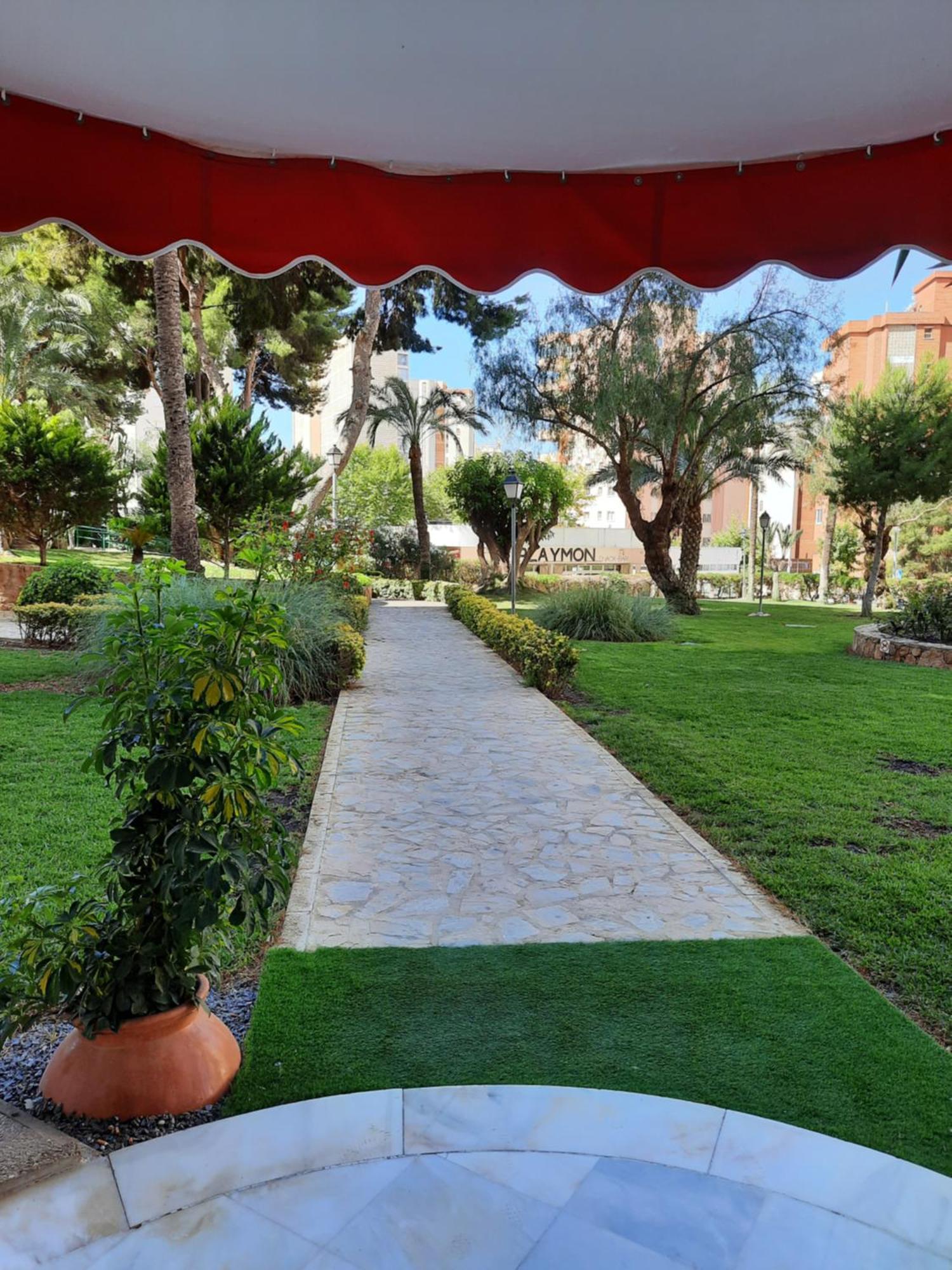 Playmon Holiday Apartment Benidorm Esterno foto