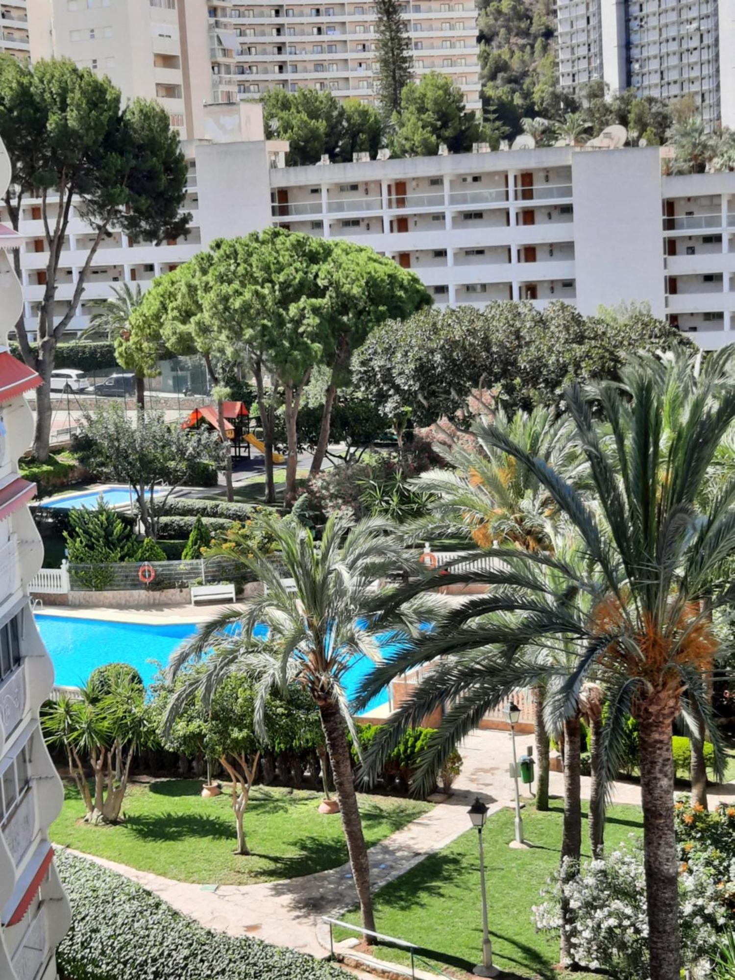 Playmon Holiday Apartment Benidorm Esterno foto